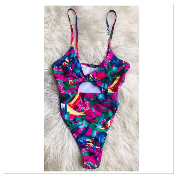 Nasty Gal Other - Nasty Gal Swimsuit One Piece High Cut Thigh Hot Pink Print Cut Out Middle Size 6